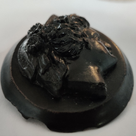 Antique Victorian Whitby Jet Bog Oak Mourning Brooch - Picture 6 of 16